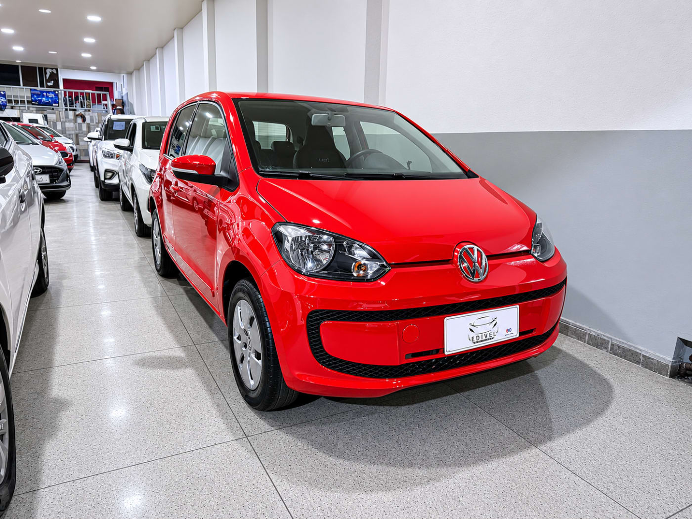 VOLKSWAGEN Up! Move Tsi — foto principal