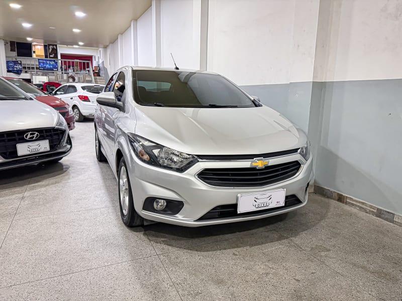 CHEVROLET Onix LT 1.4 2018/2019 à venda em Garanhuns PE